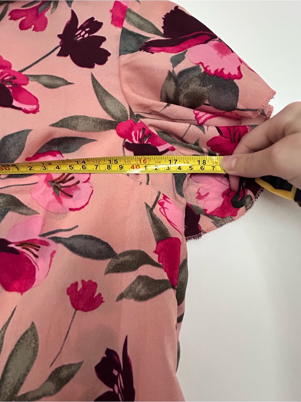 2 for 10$ 💕☀️ Floral top collared pink sz S - Picture 7 of 8